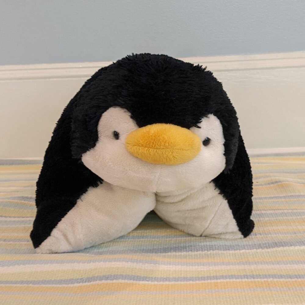 PRICE DROP ⬇️  Full size Penguin Pillow Pet